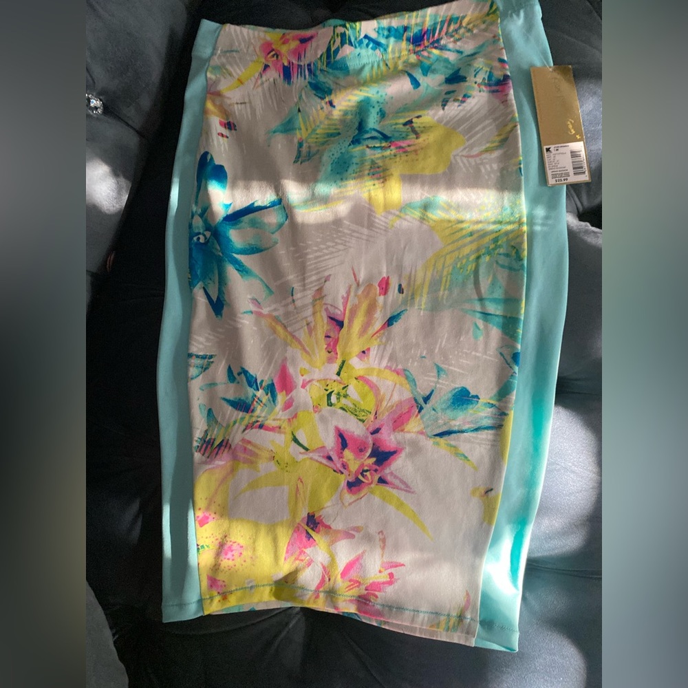 Nicki Minaj pencil skirt stretchy